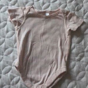 Hanna Andersson onsie